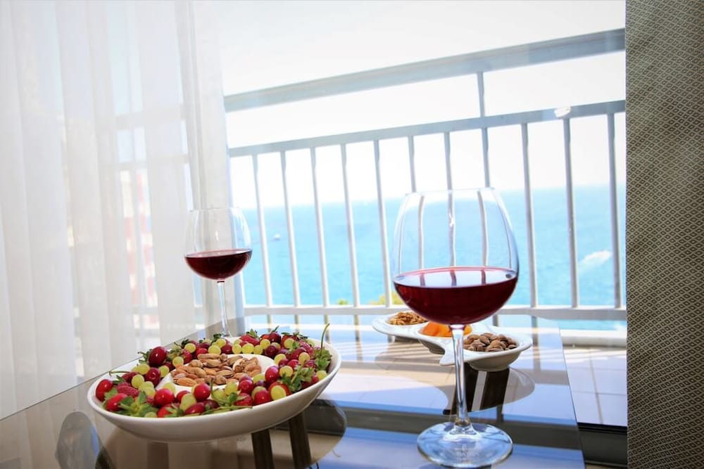 Lara Hotel 7