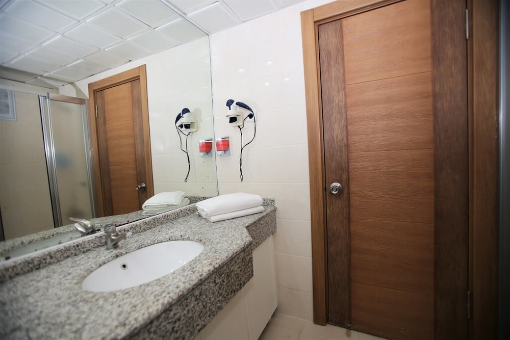 Lara Hotel 13