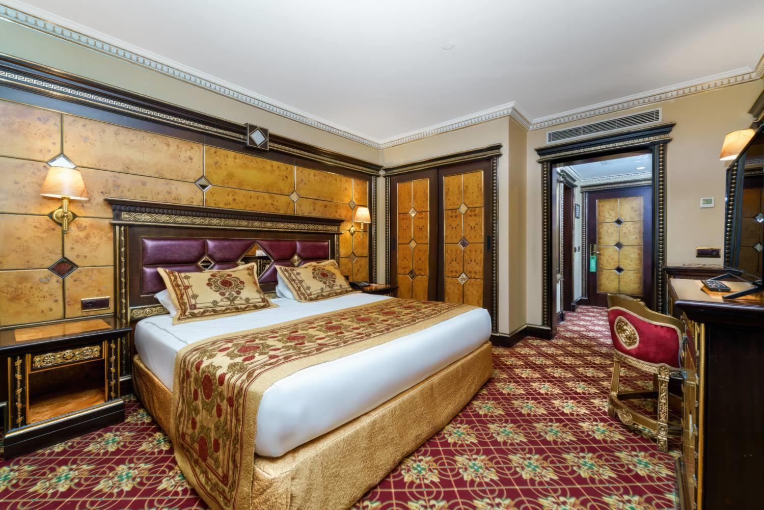 Club Hotel Sera 19
