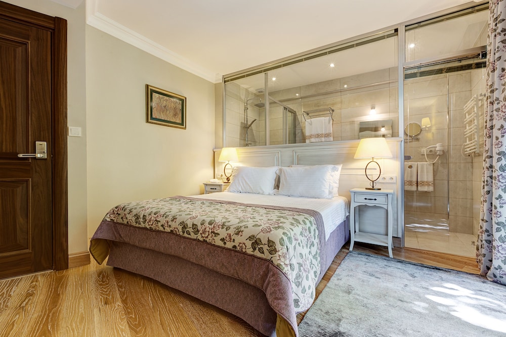 Arena Hotel 10