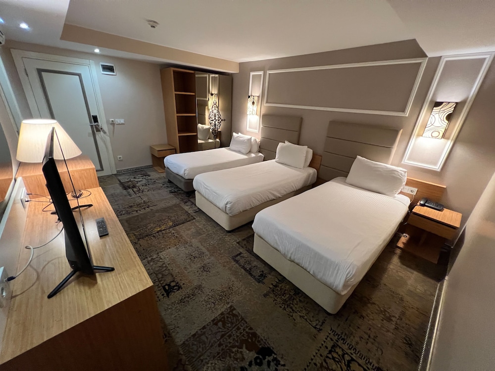 All Seasons Hotel Istanbul 1