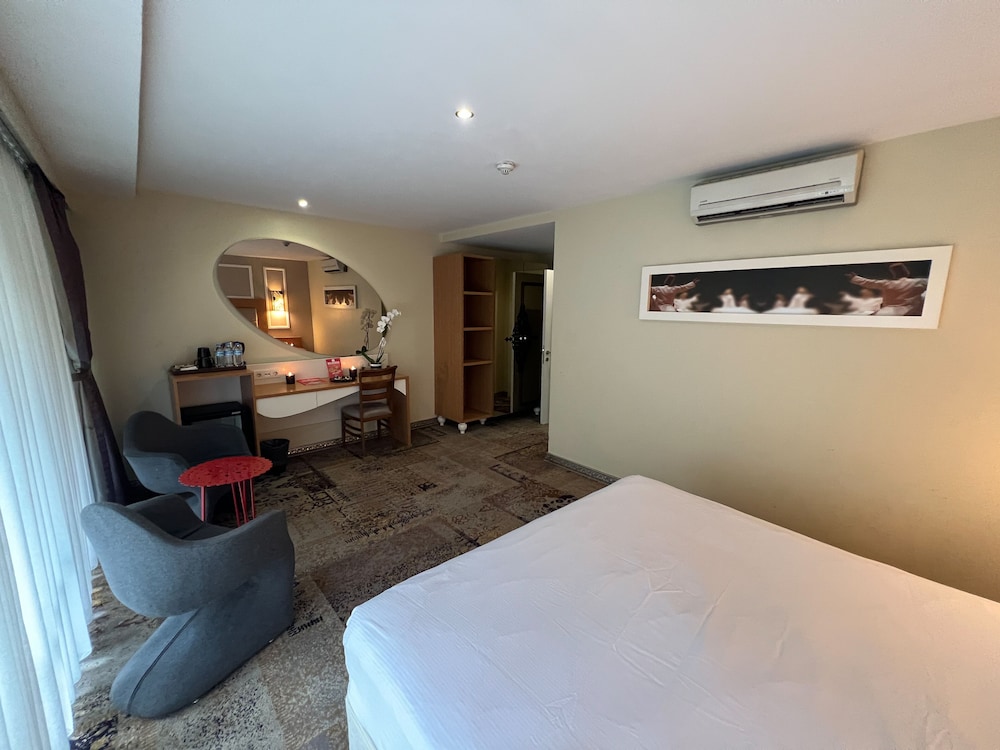 All Seasons Hotel Istanbul 13