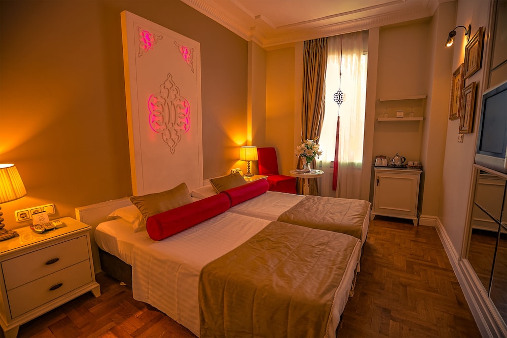 Avicenna Hotel 21