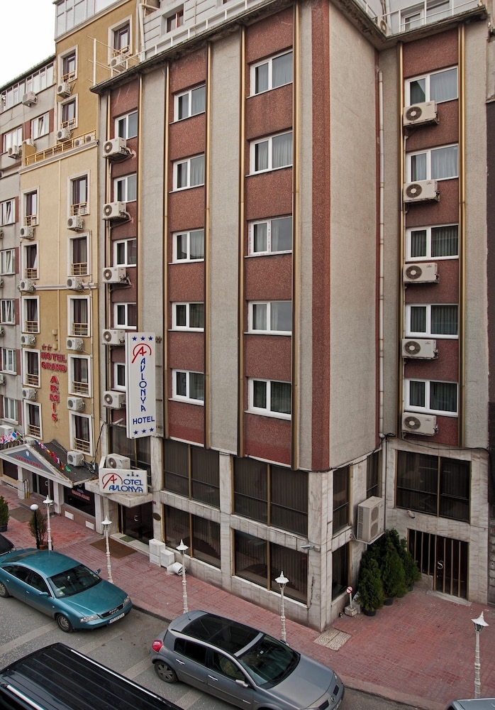 Avlonya 1