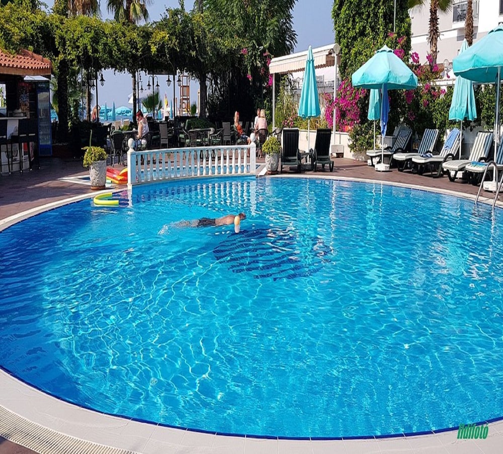 Azak Hotel 1