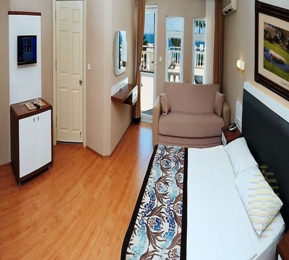 Azak Hotel 3