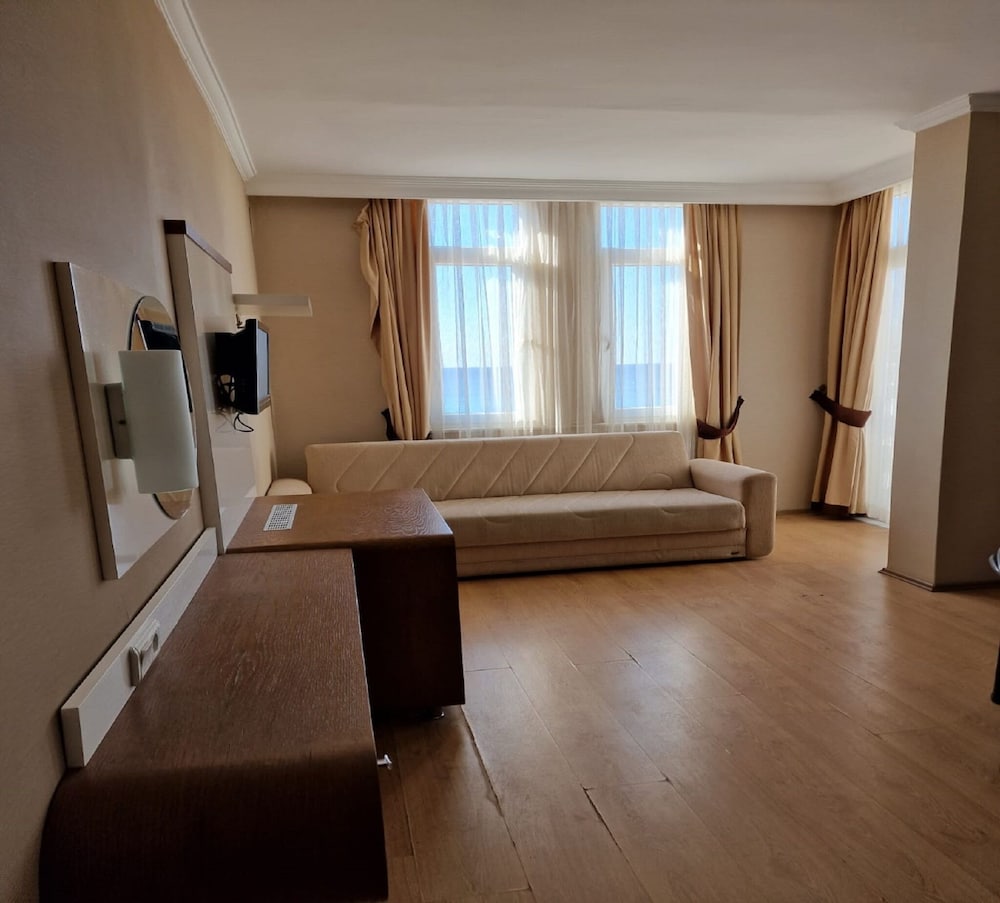 Azak Hotel 7