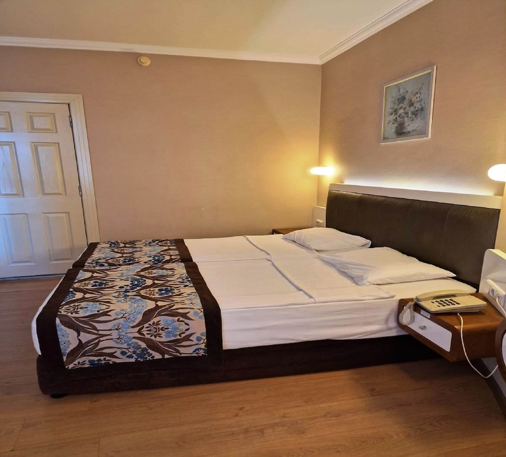 Azak Hotel 6