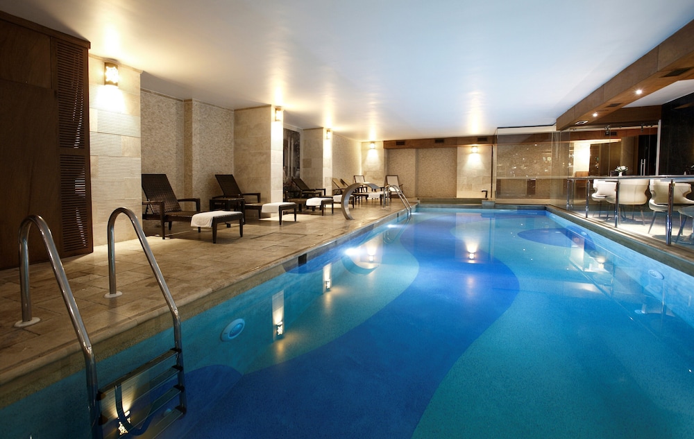 The Darkhill Hotel 16