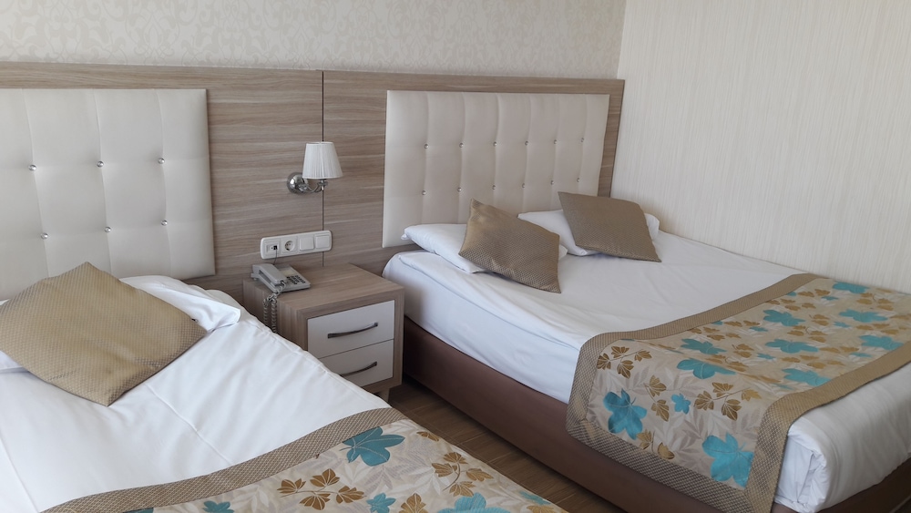 Cender Hotel 18