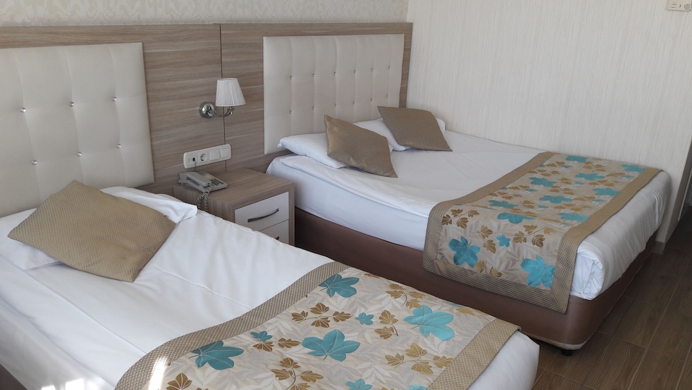 Cender Hotel 14