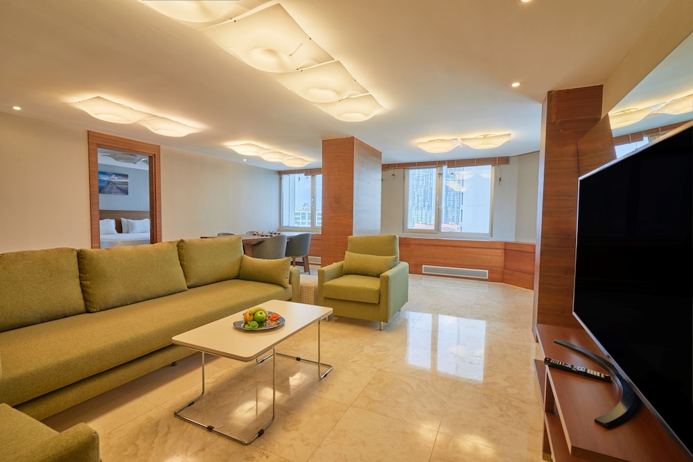 Dedeman Istanbul 15