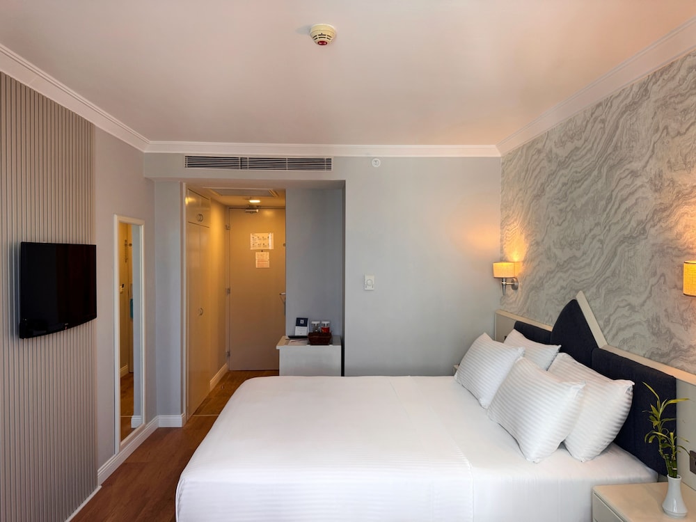 Dedeman Istanbul 24