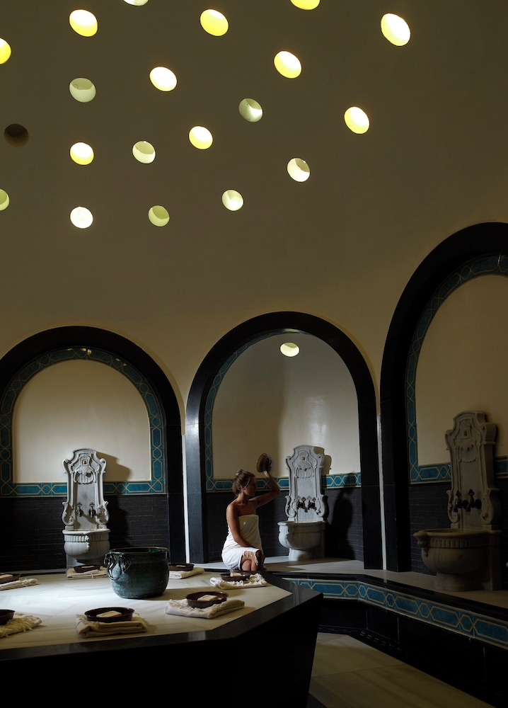 Divan Istanbul 23