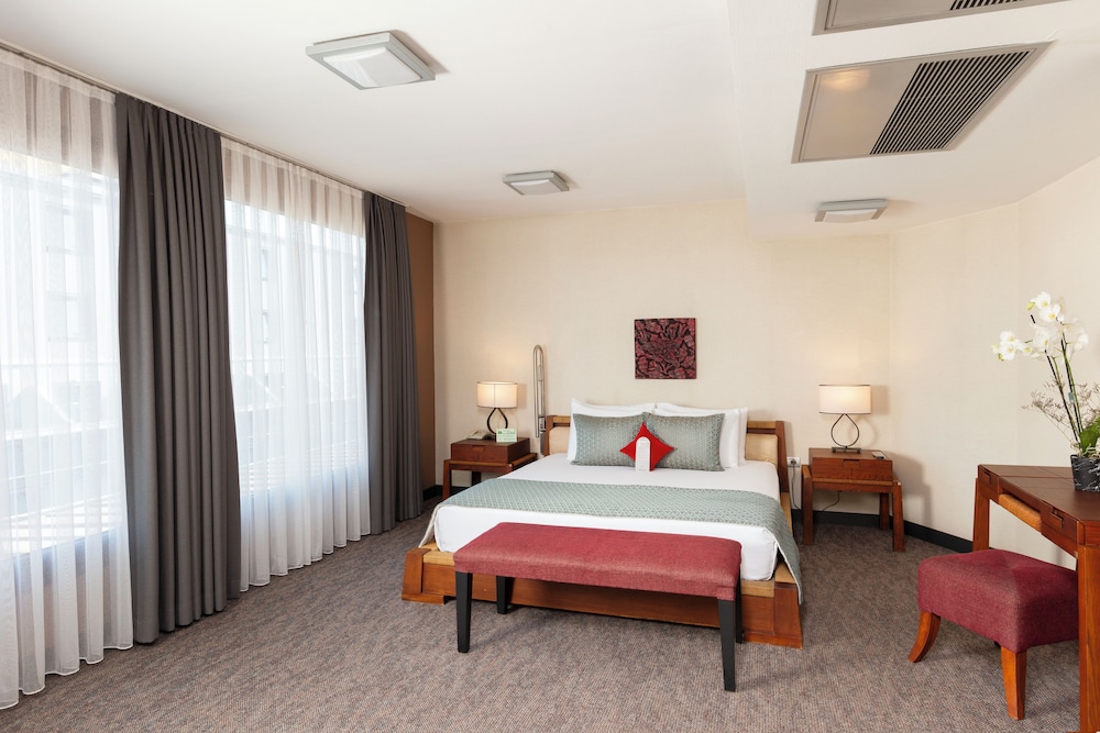 Nippon Hotel 4