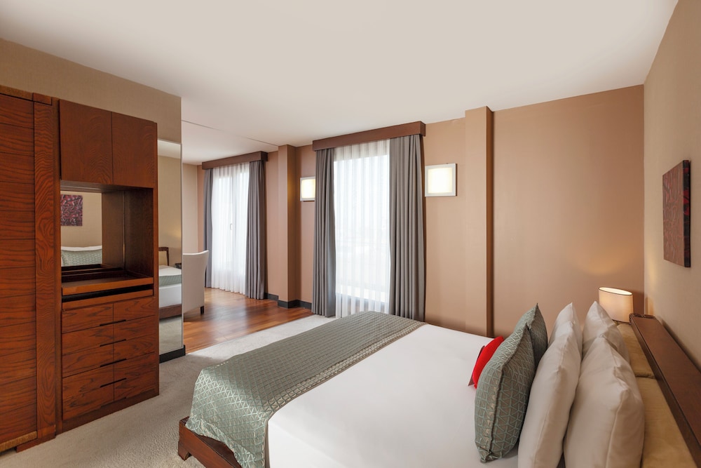 Nippon Hotel 14