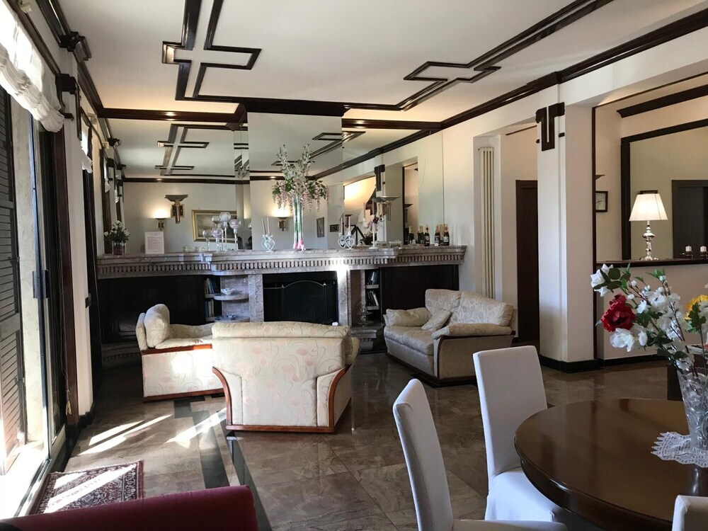 La Maison Royale 10
