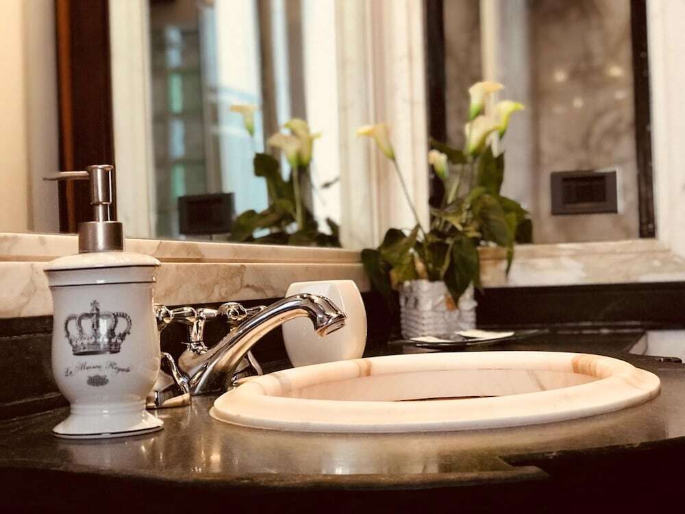 La Maison Royale 17
