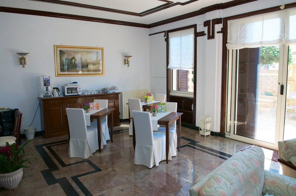 La Maison Royale 22