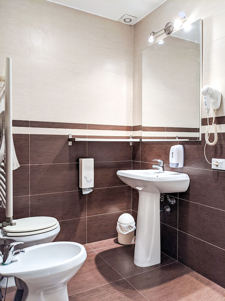 Isa Residence Fiumicino Airport 18