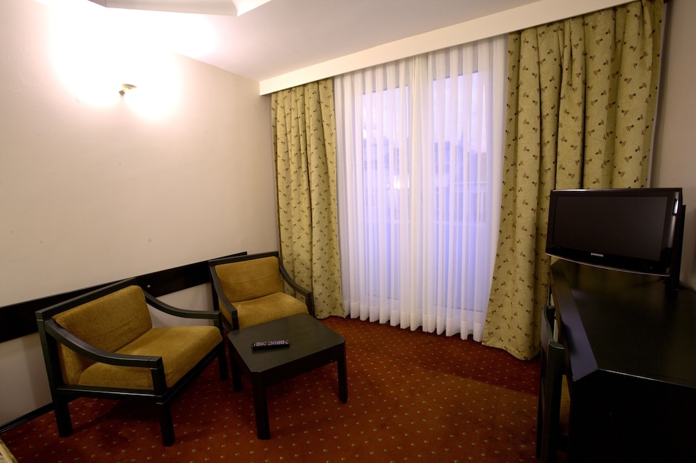 Istanbul Royal Hotel 23