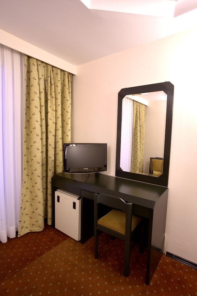 Istanbul Royal Hotel 24