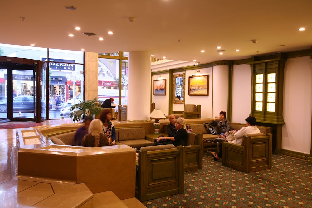 Istanbul Royal Hotel 16