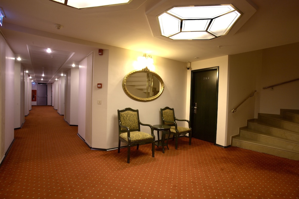 Istanbul Royal Hotel 21