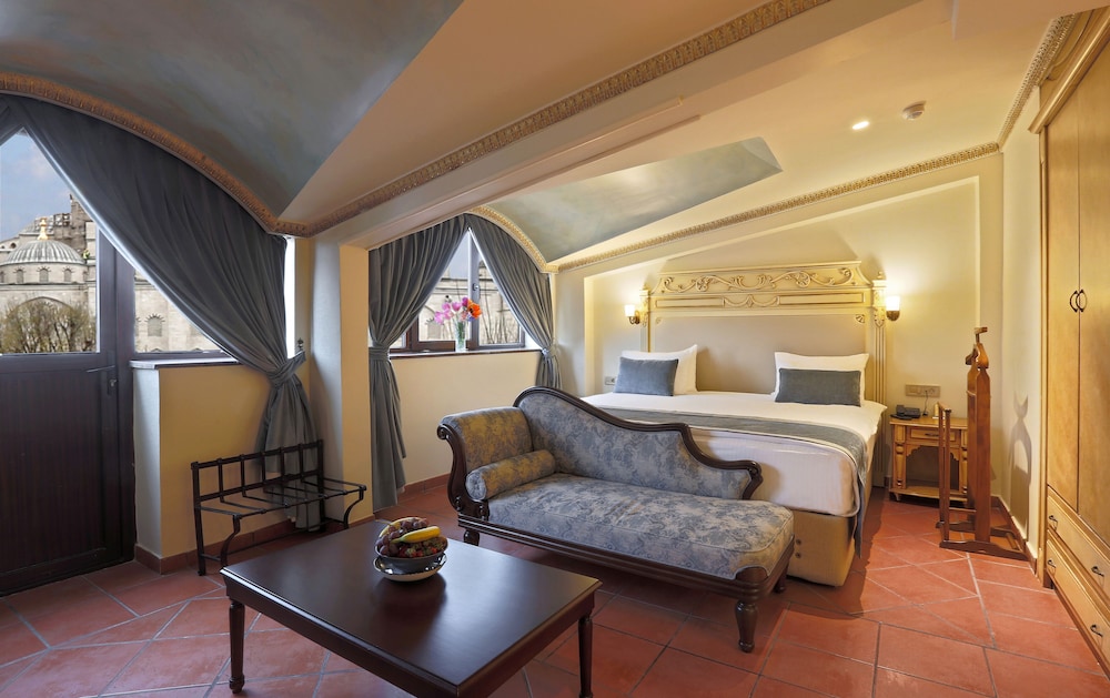 Sultanahmet Palace Hotel 10