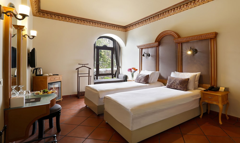 Sultanahmet Palace Hotel 23