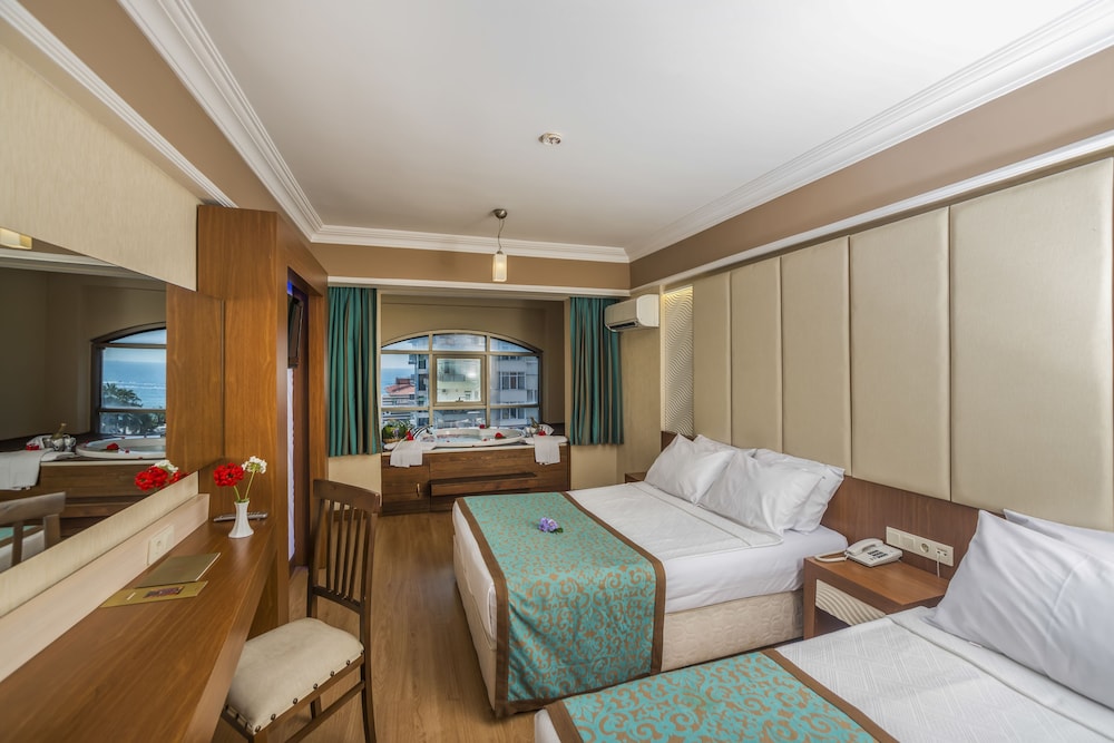 Taç Premier Hotel & Spa 12