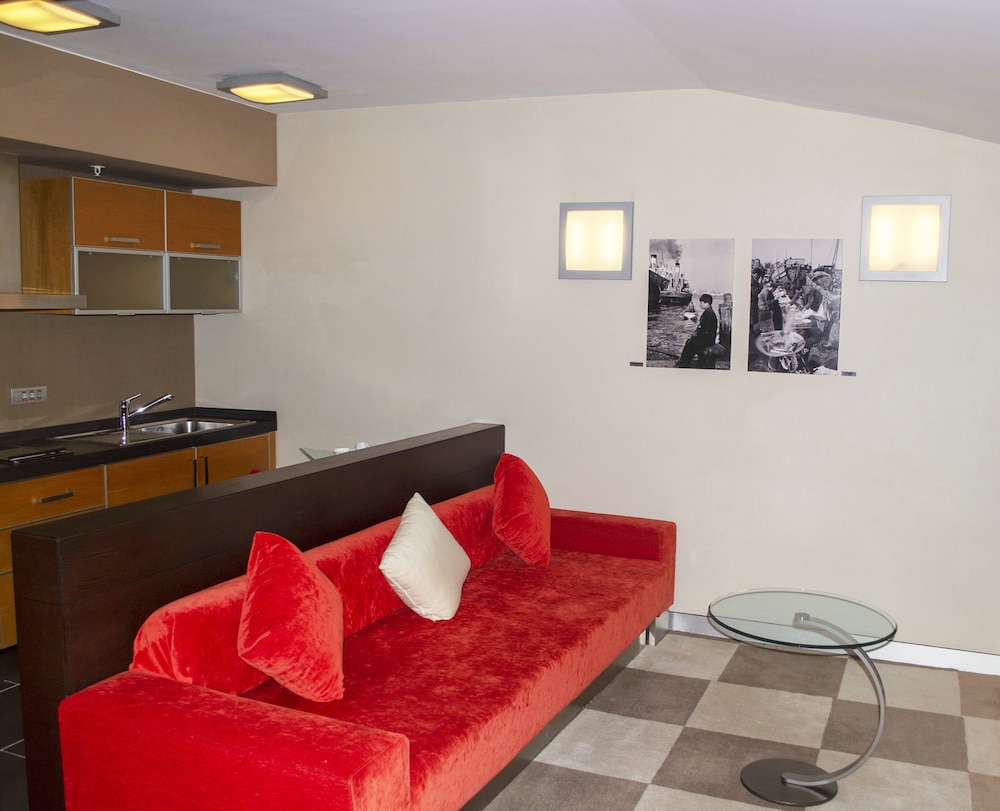 Point Hotel Taksim 14