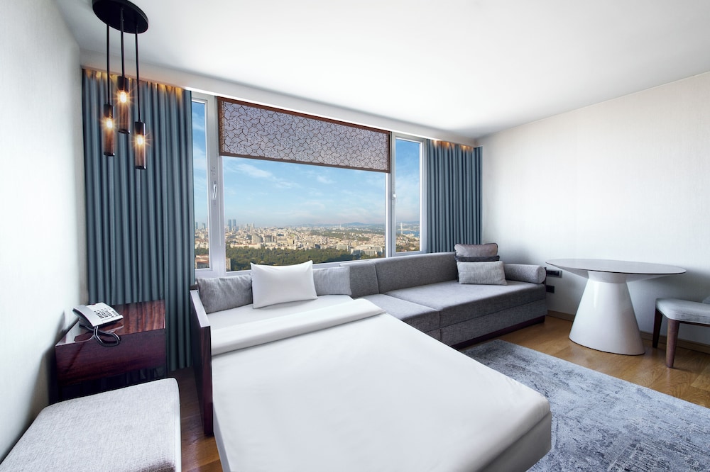 The Marmara Taksim 16