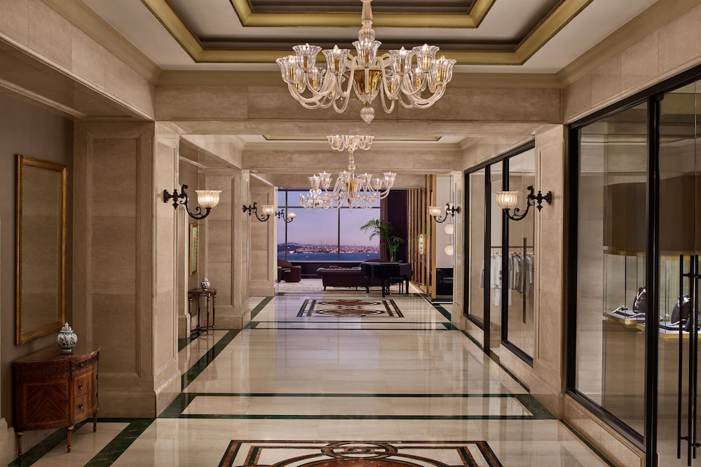 The Ritz Carlton Istanbul 4