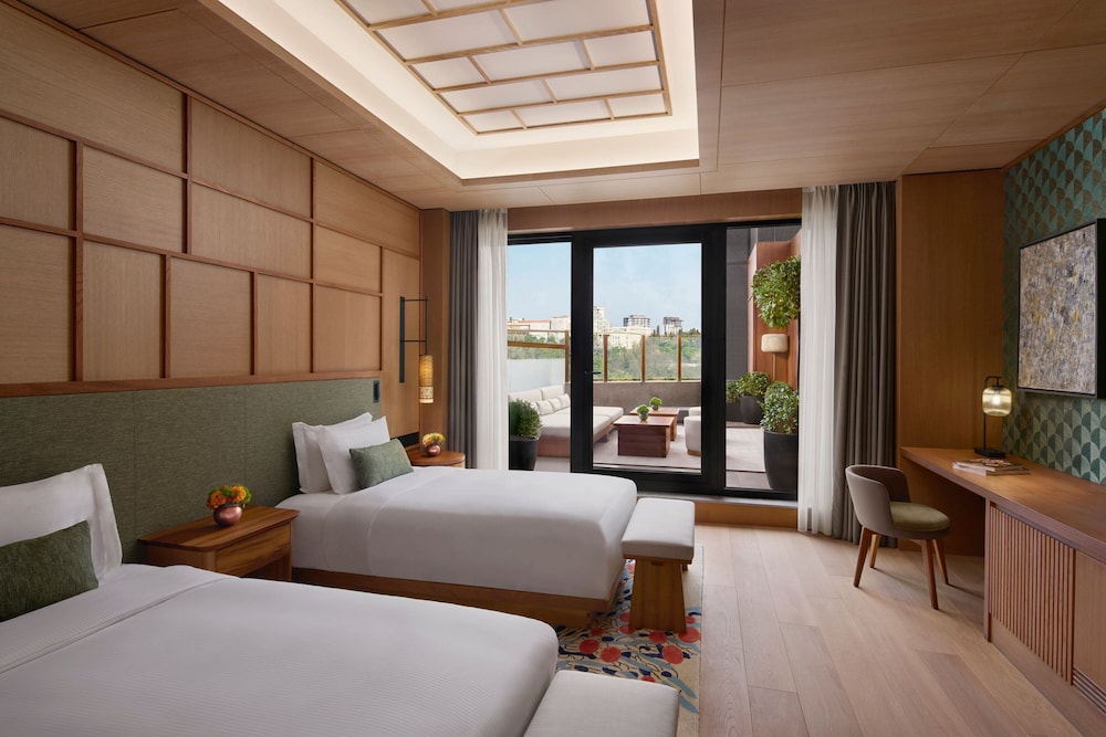 The Ritz Carlton Istanbul 12