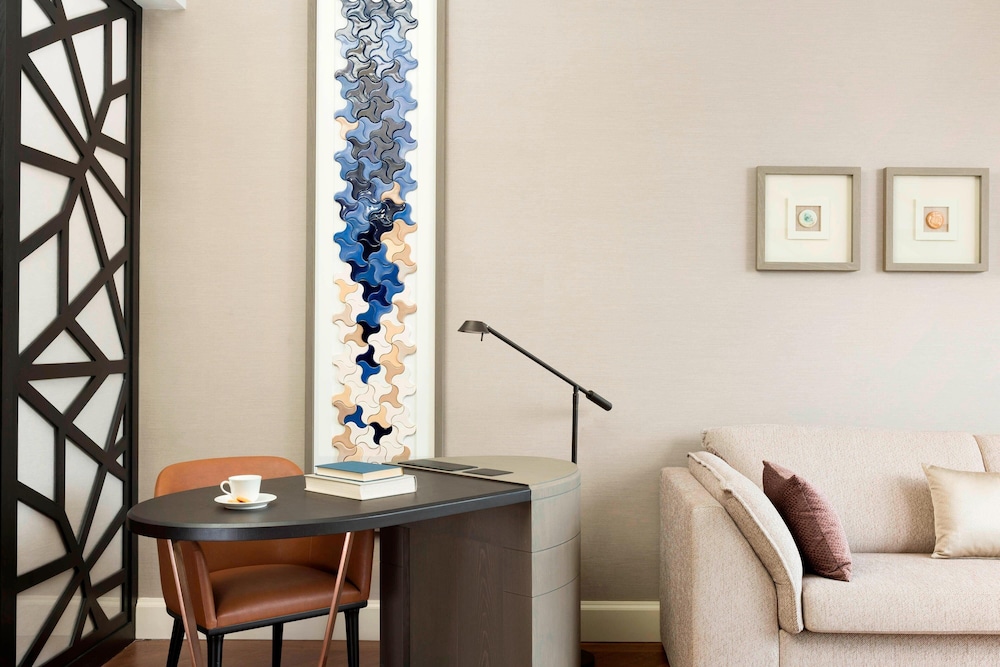 The Ritz Carlton Istanbul 15