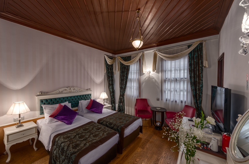 Tuvana 11