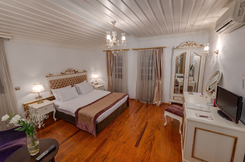 Tuvana 13