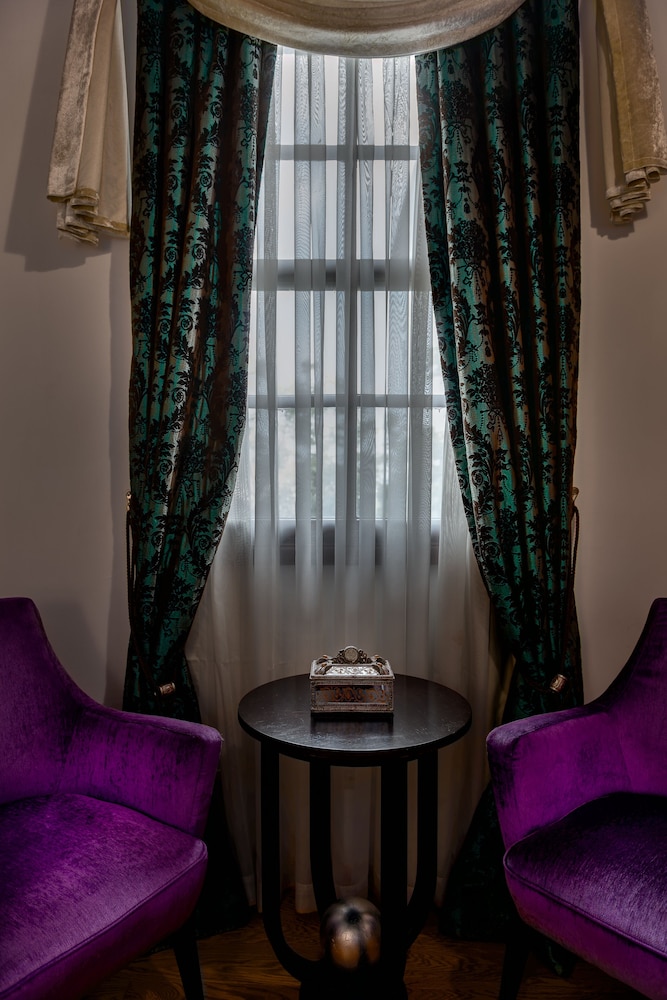 Tuvana 16