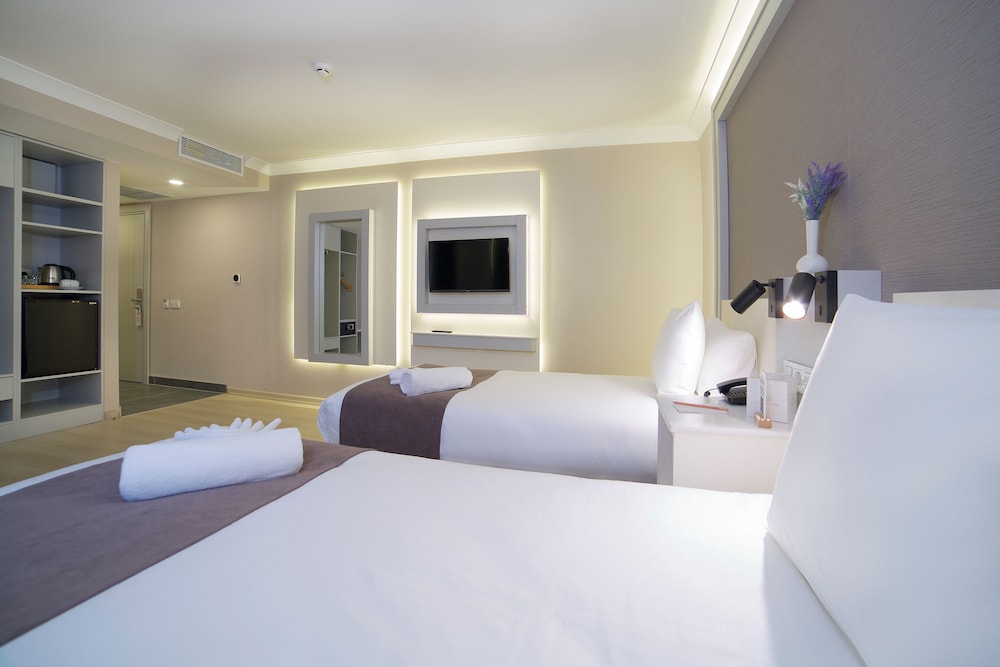 Hotel Bulvar Palas 24