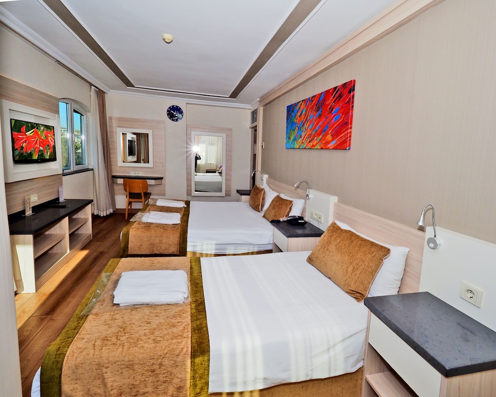 Hotel Bulvar Palas 14