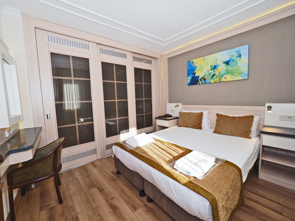 Hotel Bulvar Palas 17