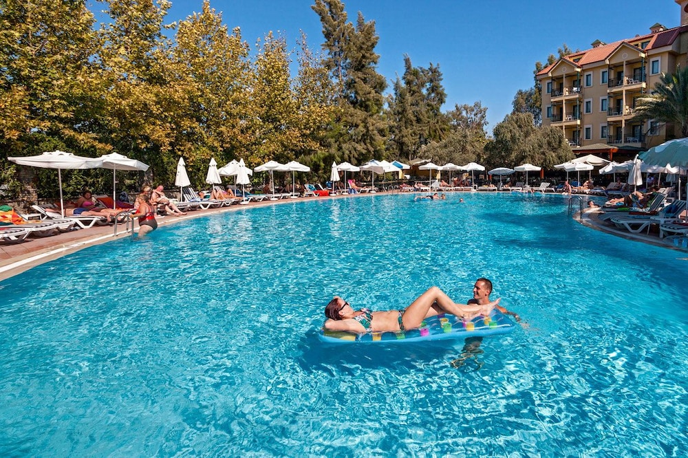 Dosi Hotel 23