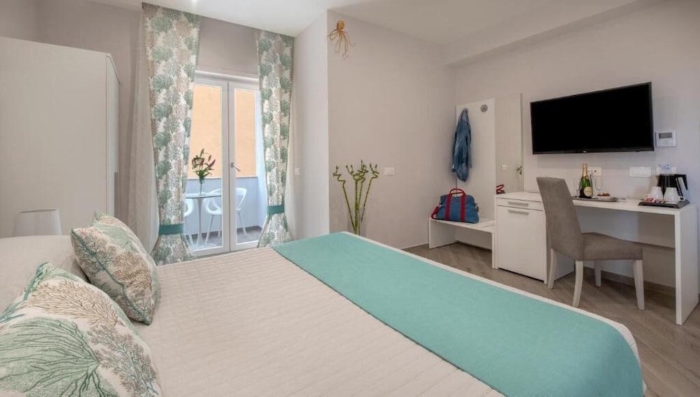 Cioffi Sorrento Rooms 13