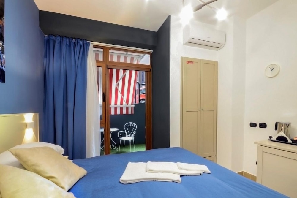 B&B Sorrento Queen 19