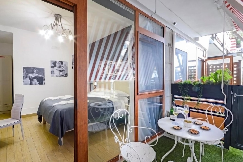 B&B Sorrento Queen 18