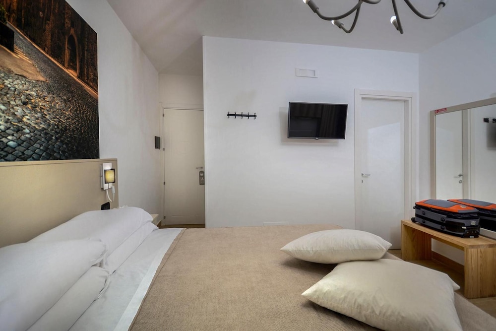 B&B Sorrento Queen 17