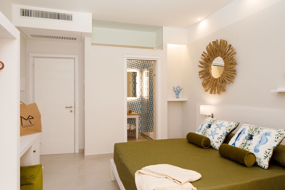 MelRose Sorrento 13