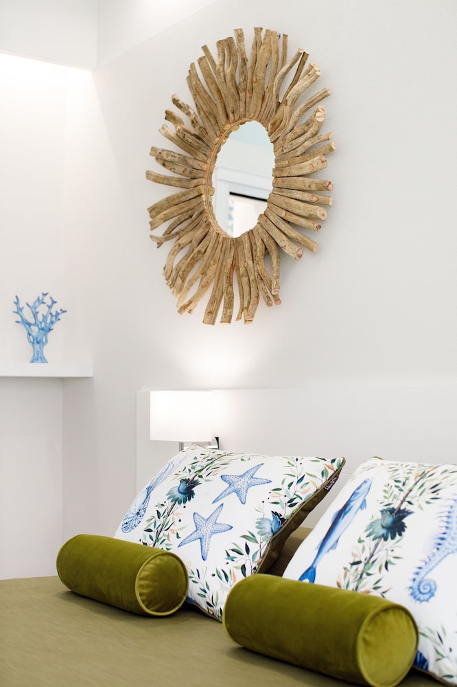 MelRose Sorrento 8