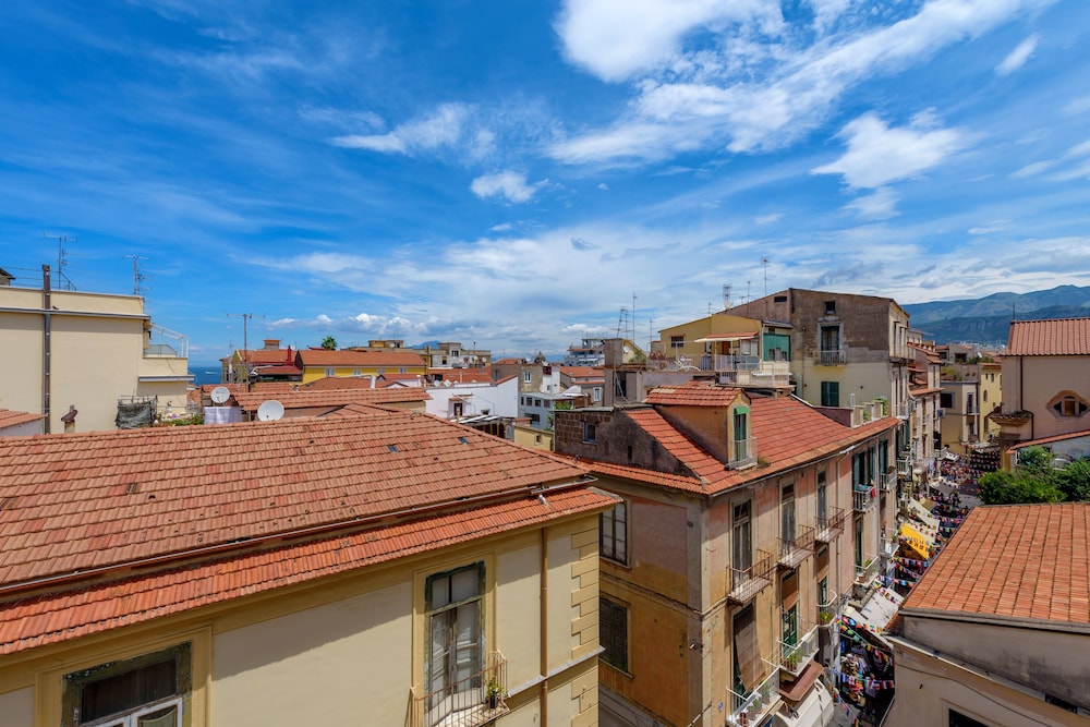 Caruso Suite 15